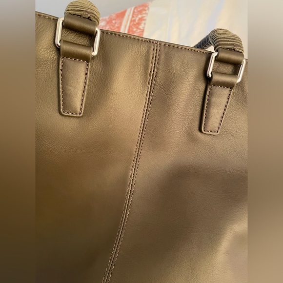 MARGOT Dark Olive Green Soft Leather Tote - Picture 5 of 11